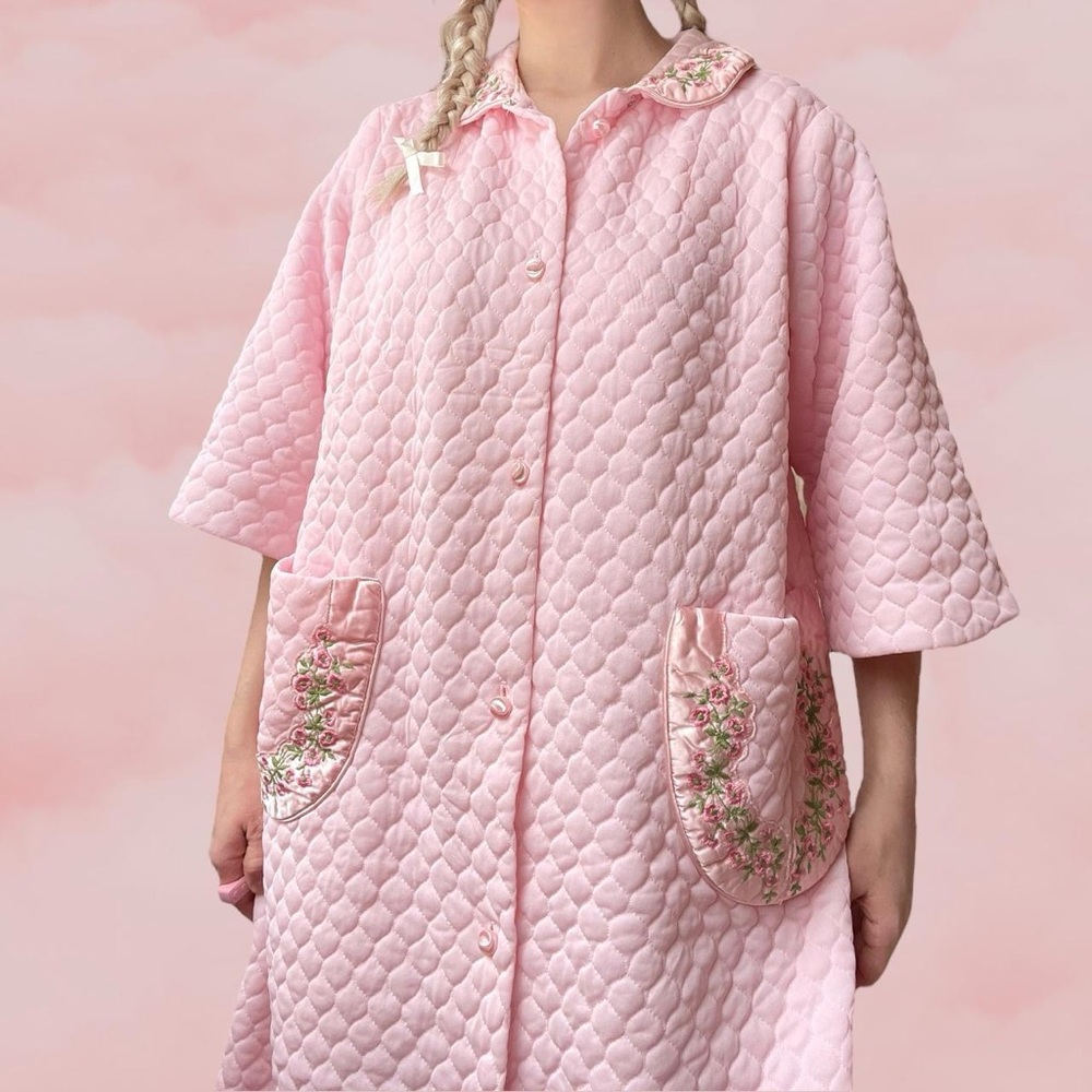 Vintage 60s Union made quilted robe by Evelyn Pearson
